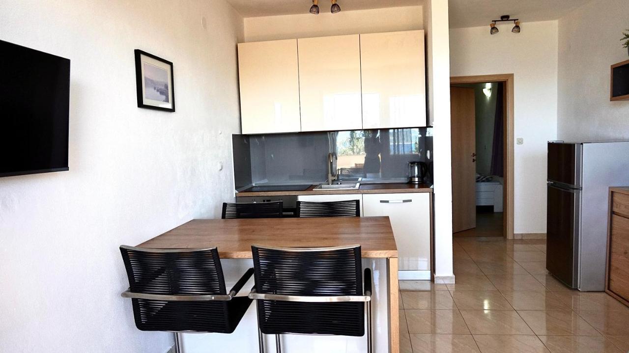 Apartments Maris Starigrad Paklenica Luaran gambar