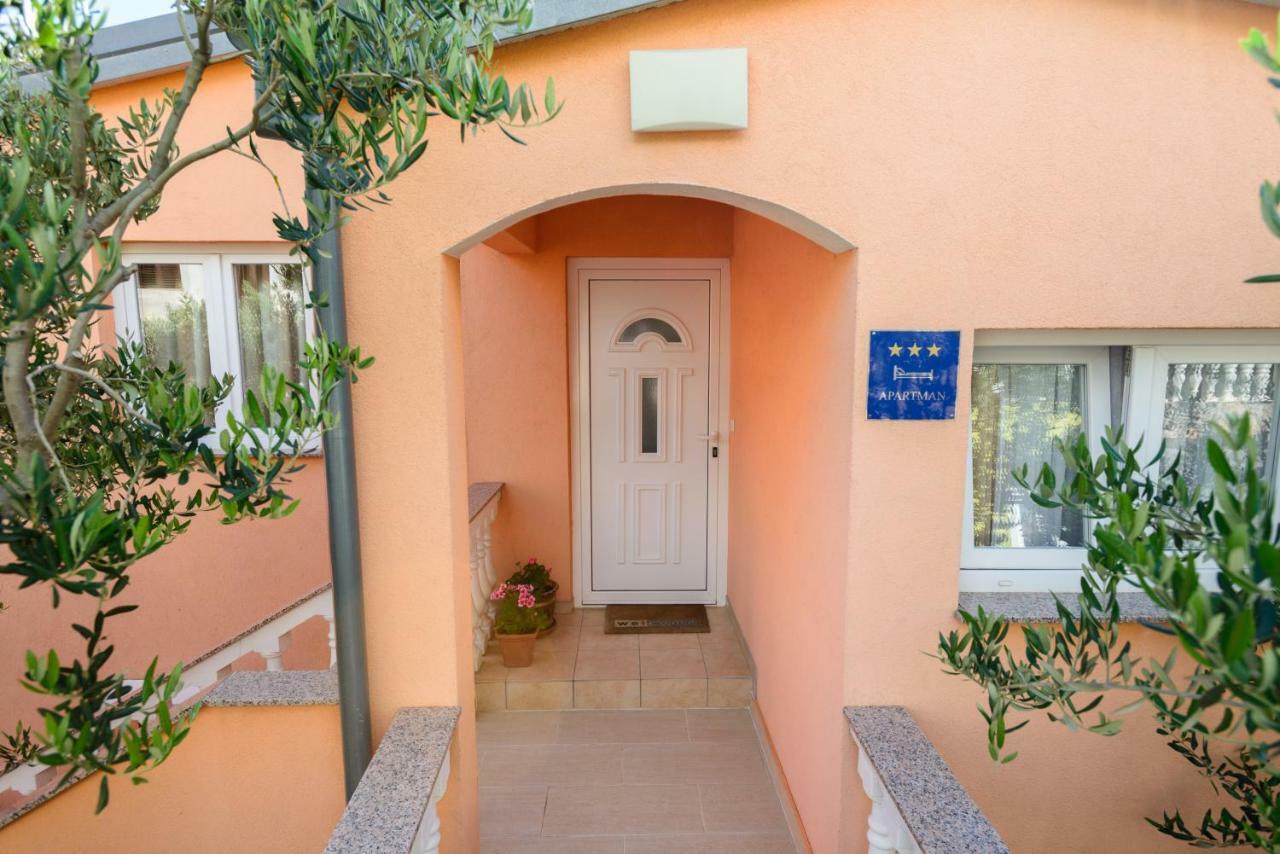 Apartments Maris Starigrad Paklenica Luaran gambar